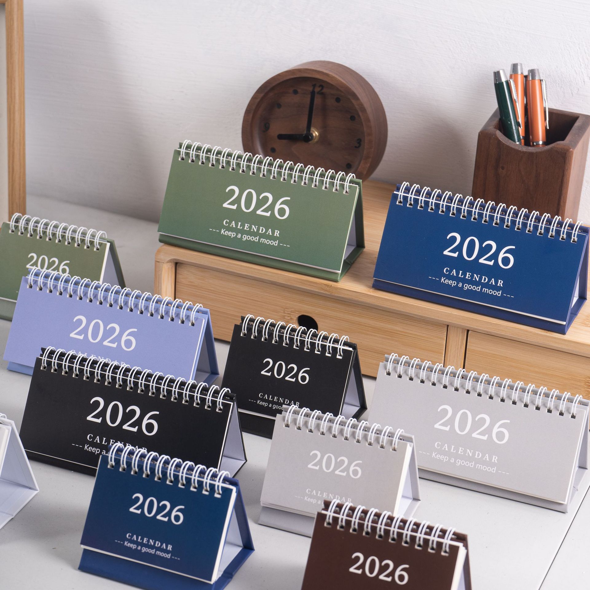 Simple Desk Calendar 2025-2026 – обзор и цена Office Stationery Supply List